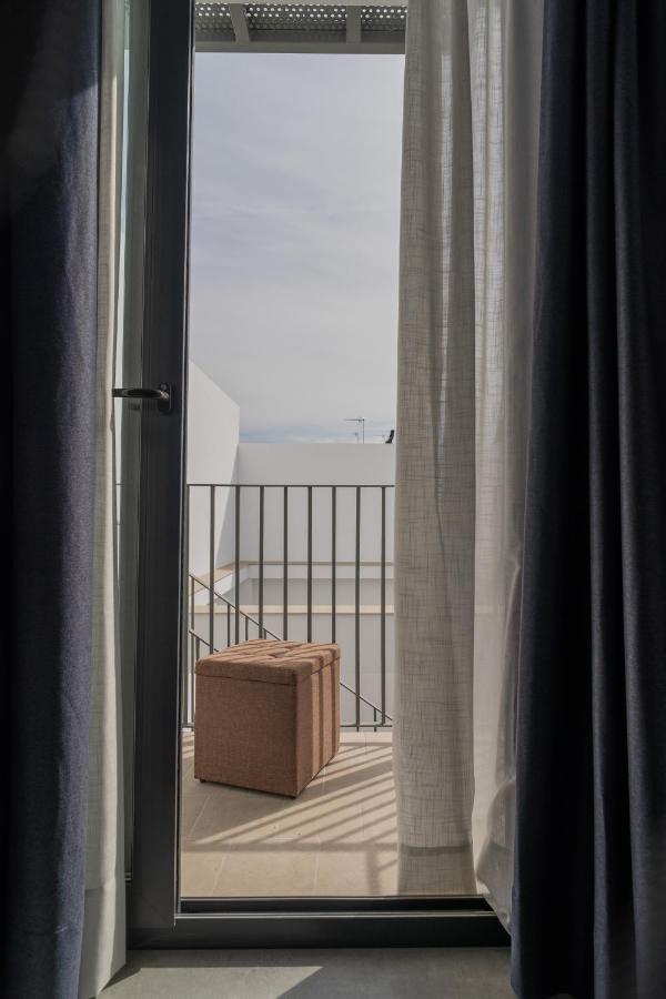 Riam Suites Apartamentos ロス・パラシオス・イ・ビジャフランカ エクステリア 写真