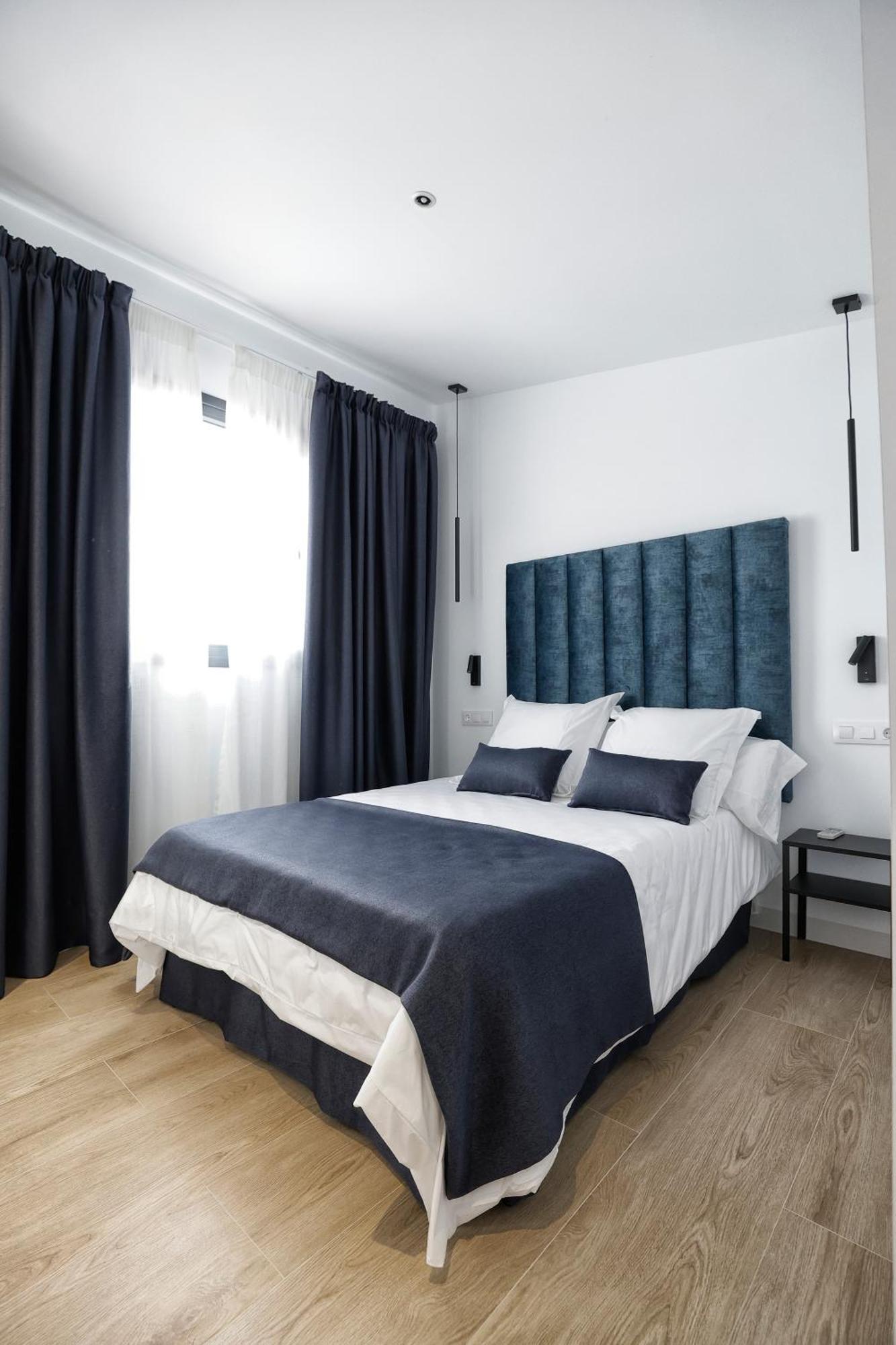 Riam Suites Apartamentos ロス・パラシオス・イ・ビジャフランカ エクステリア 写真